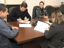 Assinatura de apoio financeiro para a prefeitura de Maracajá. Prefeito Arlindo Rocha, Chefe de divisão de planejamento, Odécia Almeida Souza da Silva e Cristiane Sant´Ana, diretora de educação e cultura do município-15