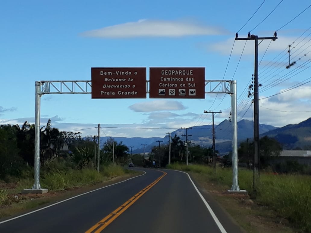 sinalizacao turistica canyons