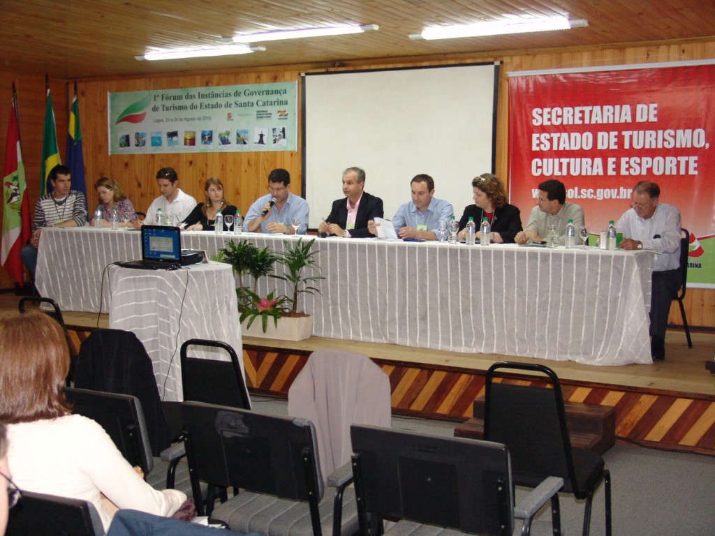 Representantes das 10 Instâncias de Governança no Fórum
